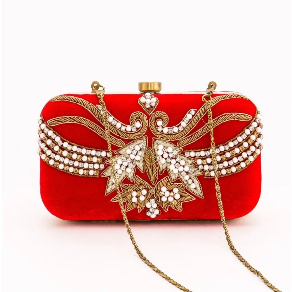 Elegant Red Clutch with Gold Embellishments - Picture 3 of 4